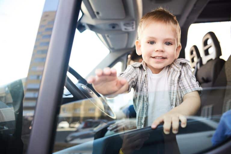 adorable child in car 2021 09 24 03 47 59 utc min